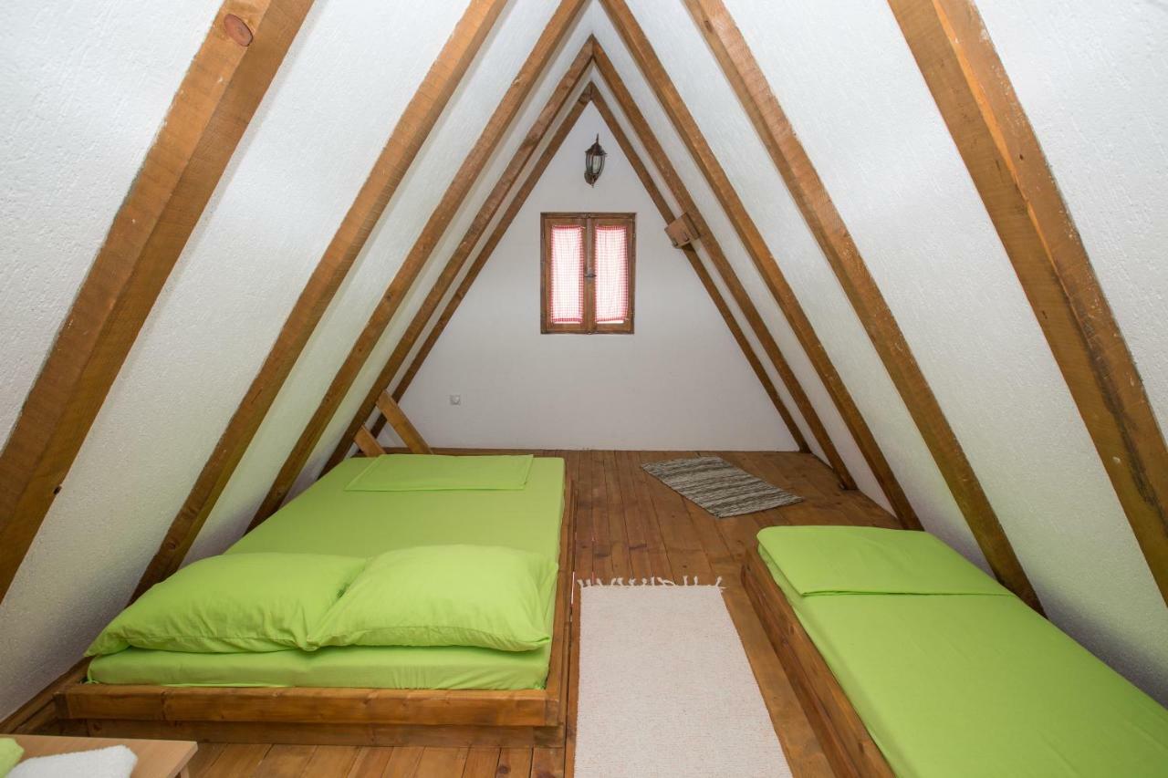 Etno Village Vojnik Savnik Exteriör bild